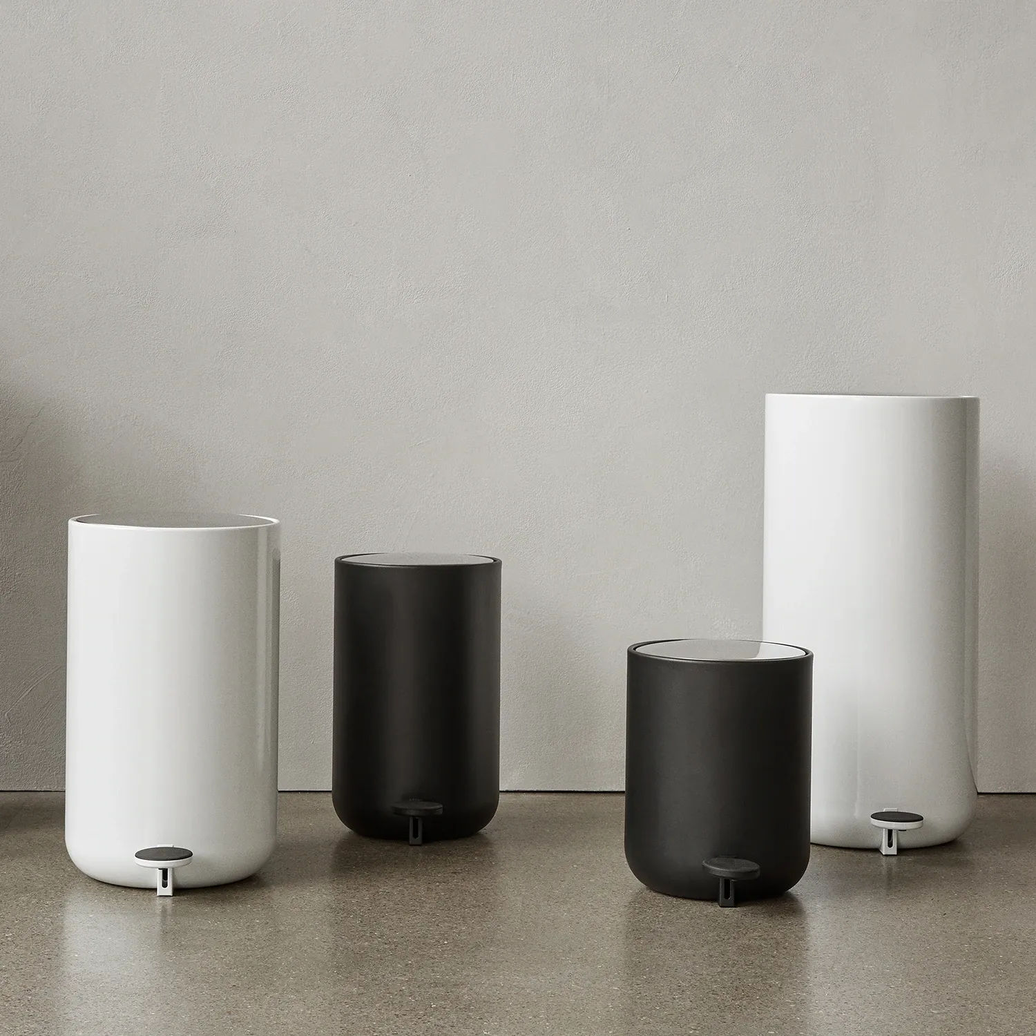 audo copenhagen (menu) | norm pedal bin 20 litre | gloss white - DC