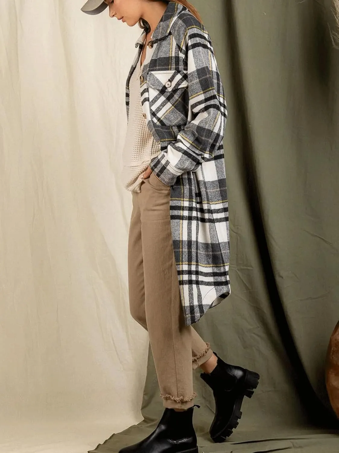 CHARTOU Women's Winter Plaid Trench Coat Turndown Collar Button Down Jacket Loose Long Pea Coat with Pockets