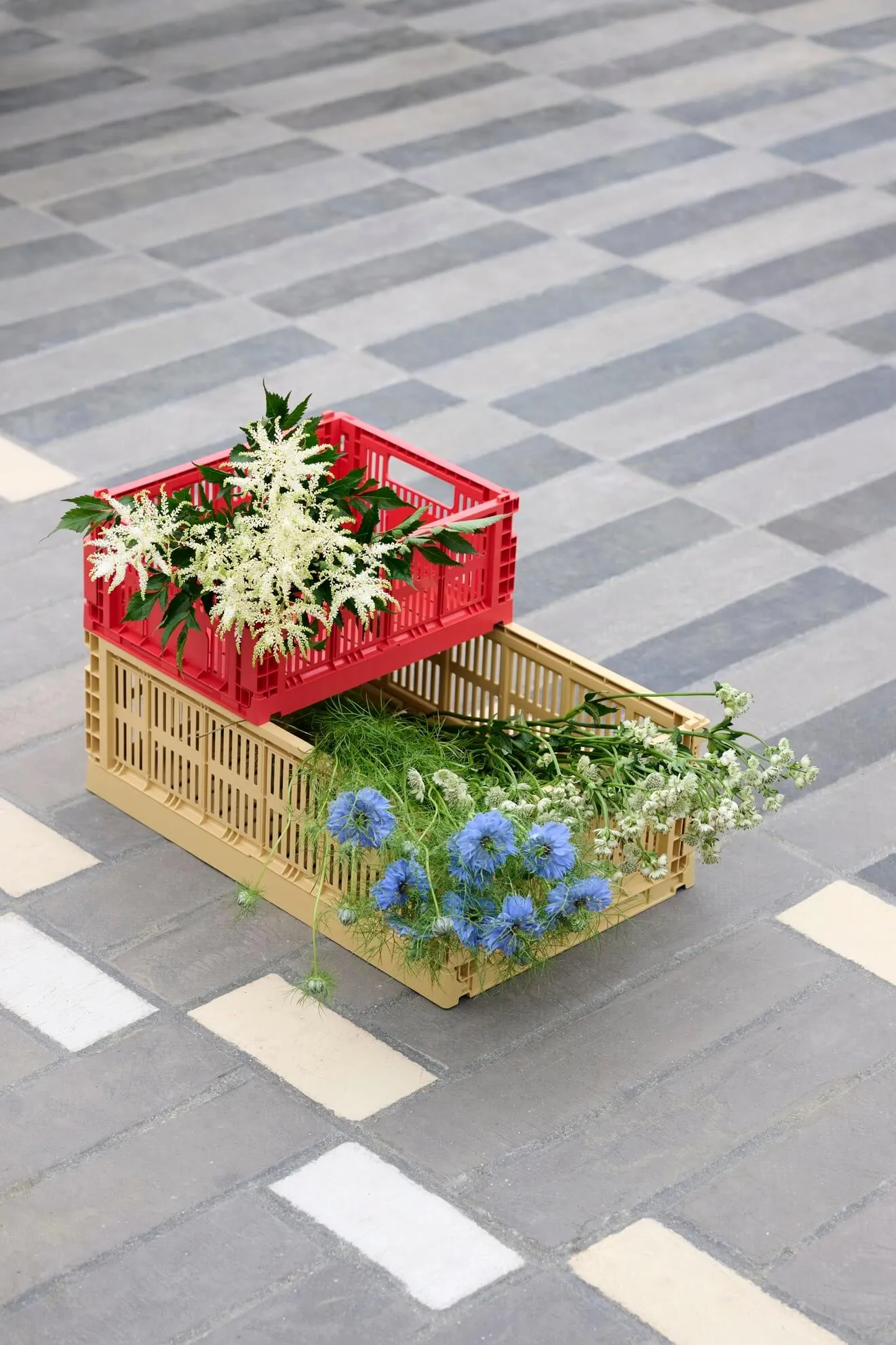 Colour Crate - Collapsible | Medium | Various Colours | 100% Recycled Plastic | by HAY