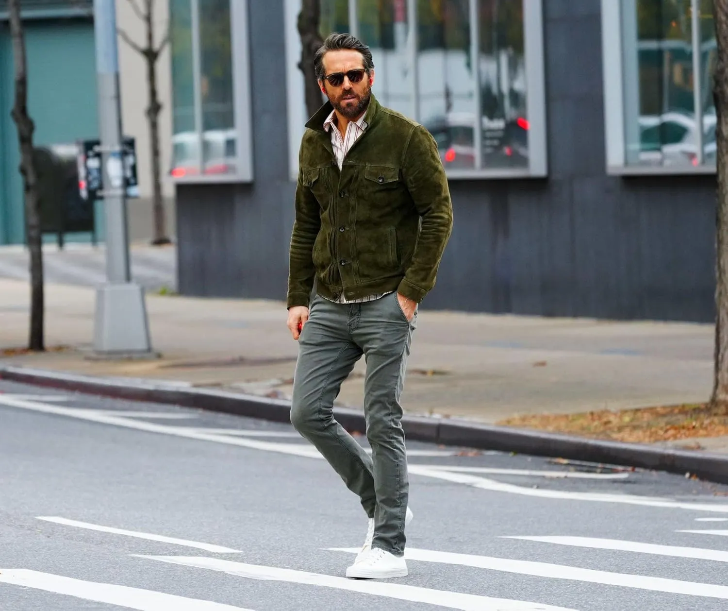 Ryan Reynolds Trendy Handmade Green Stylish Suede Leather Trucker Jacket for Men Premium and Durable Quality
