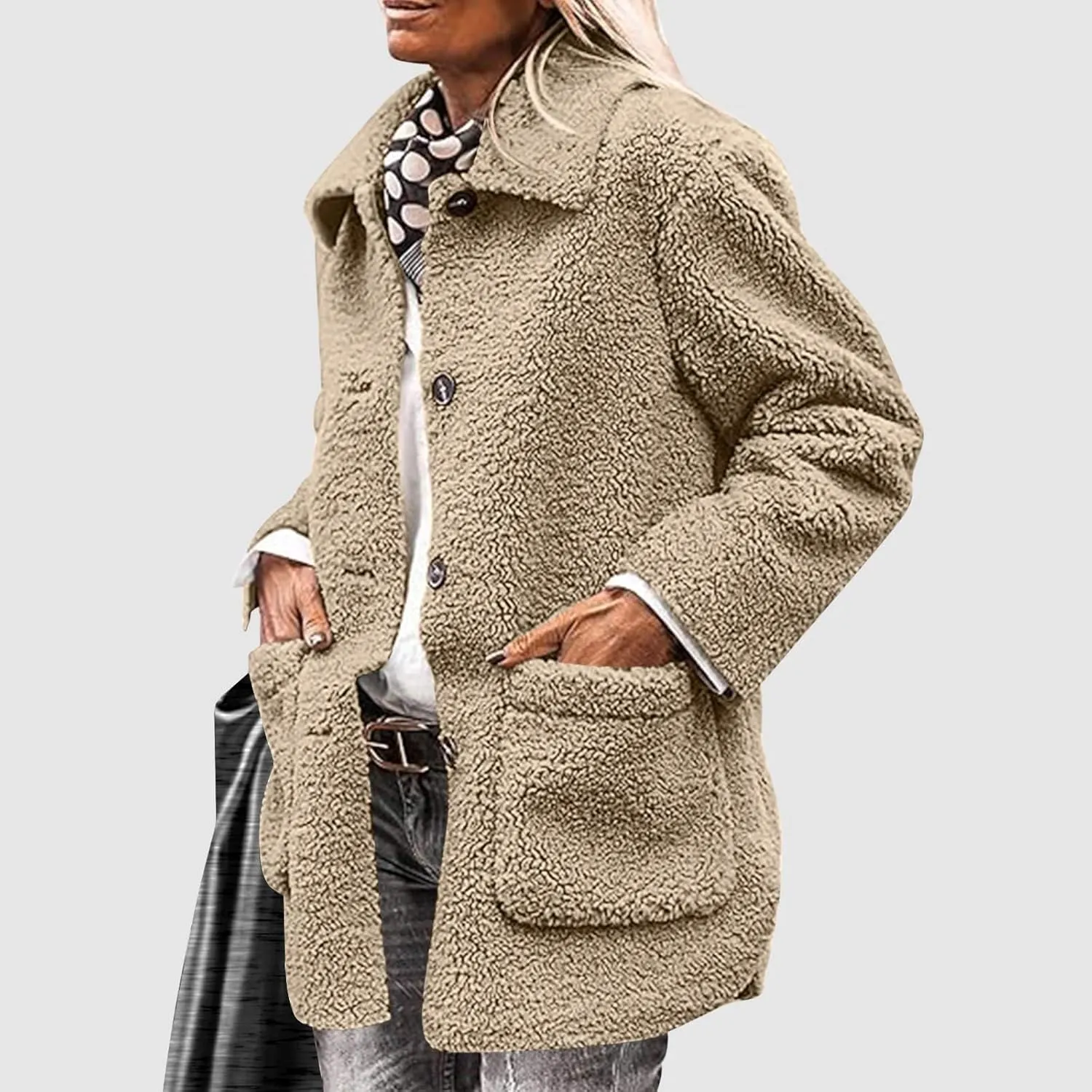 Winter Jackets for Women Lapel Button Sherpa Jacket Trendy Warm Faux Fur Coat Comfy Fuzzy Sweater Coats with Pockets